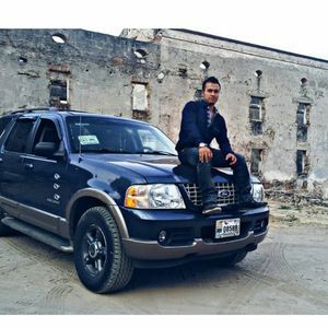 Meet your Posher, Luis